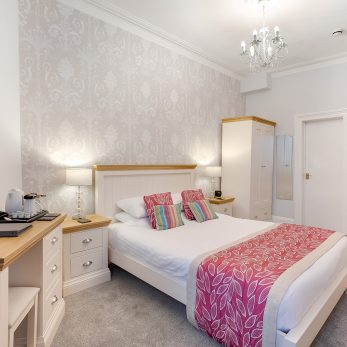 Trelawney Hotel in Torquay - Luxury Bed and Breakfast